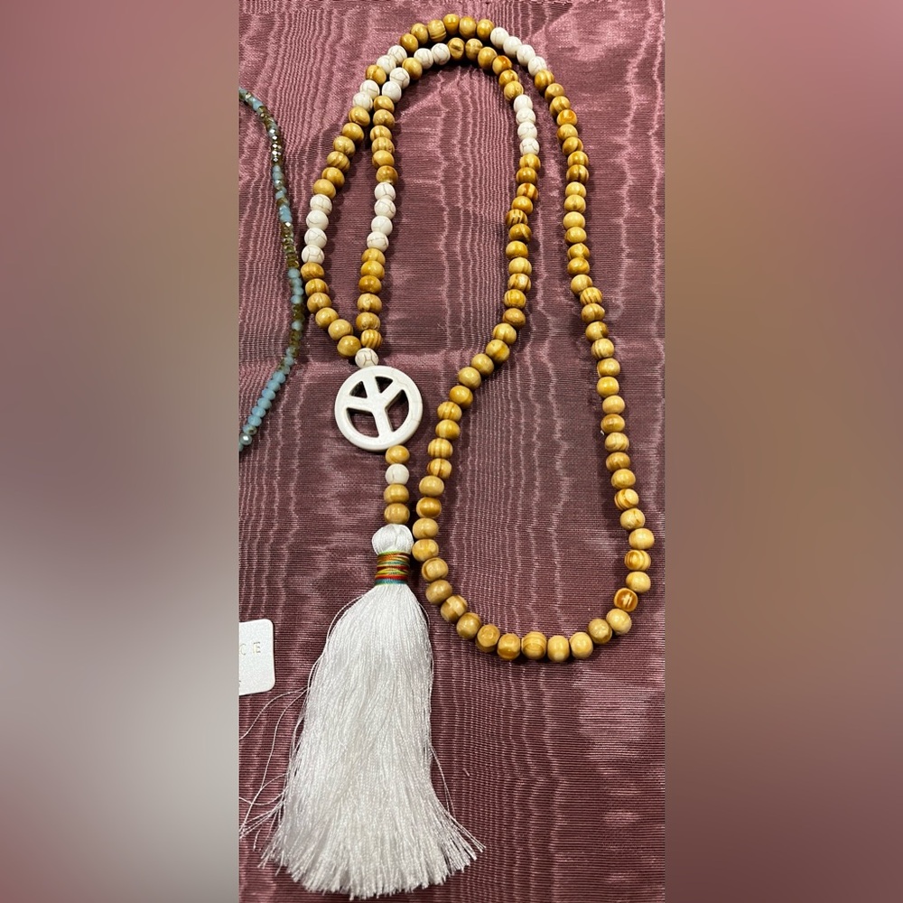 Fashion Jewelry Necklace Peace Pendant, Beaded Necklaces Ring NWT, NWOT 5-pieces - Picture 3 of 6